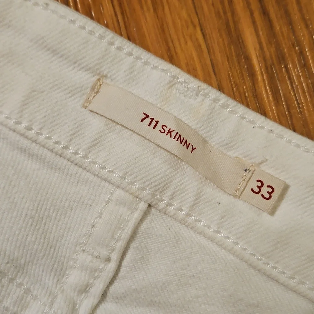 Levi's 711 Skinny White Jeans Size 33 - Picture 2 of 8
